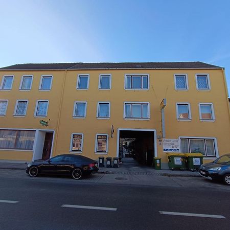 Pension Eder Bruck an der Leitha Bagian luar foto